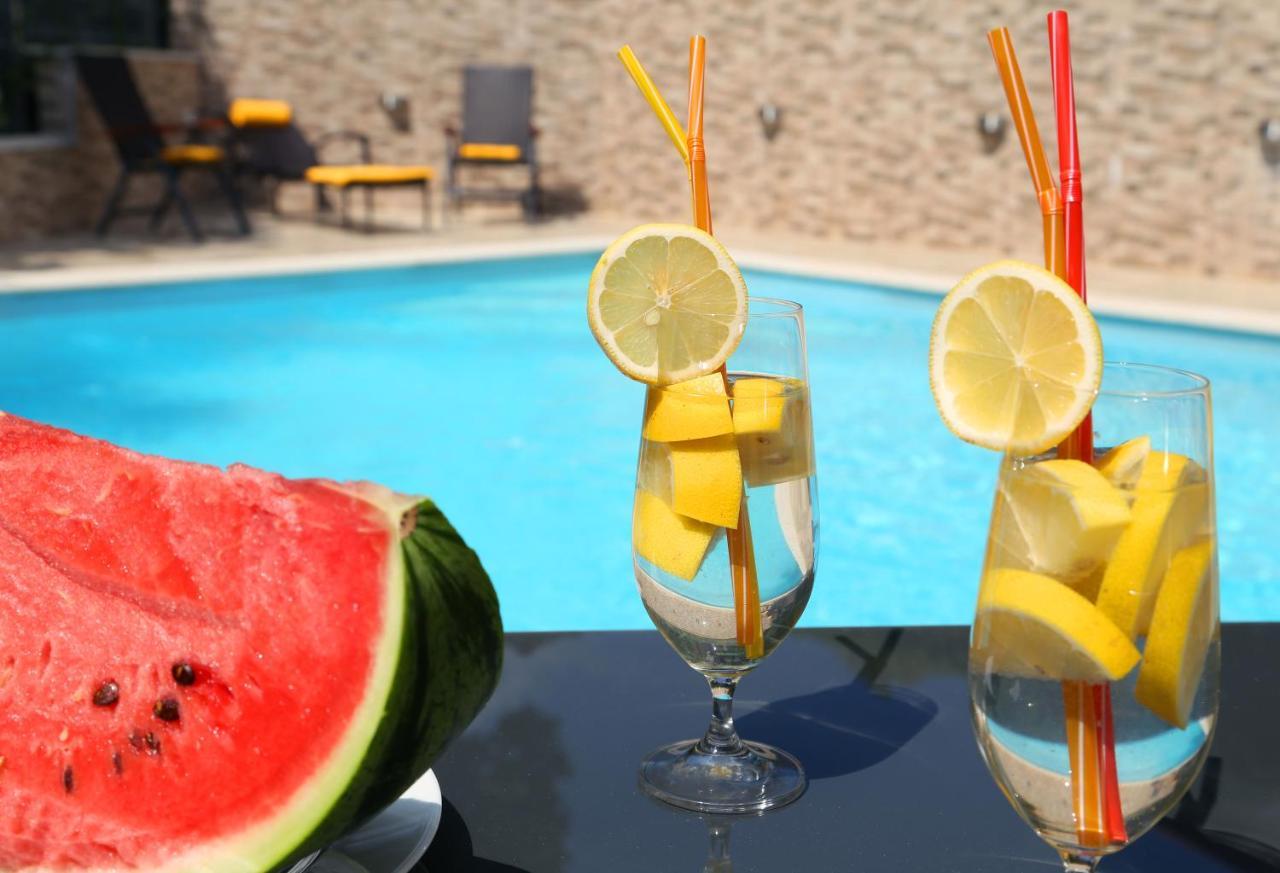 Villa Dragi With Pool, Sauna, & Whirlpool أوباتيا المظهر الخارجي الصورة