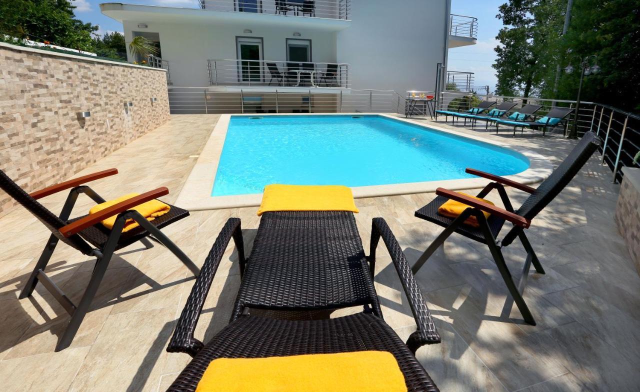 Villa Dragi With Pool, Sauna, & Whirlpool أوباتيا المظهر الخارجي الصورة