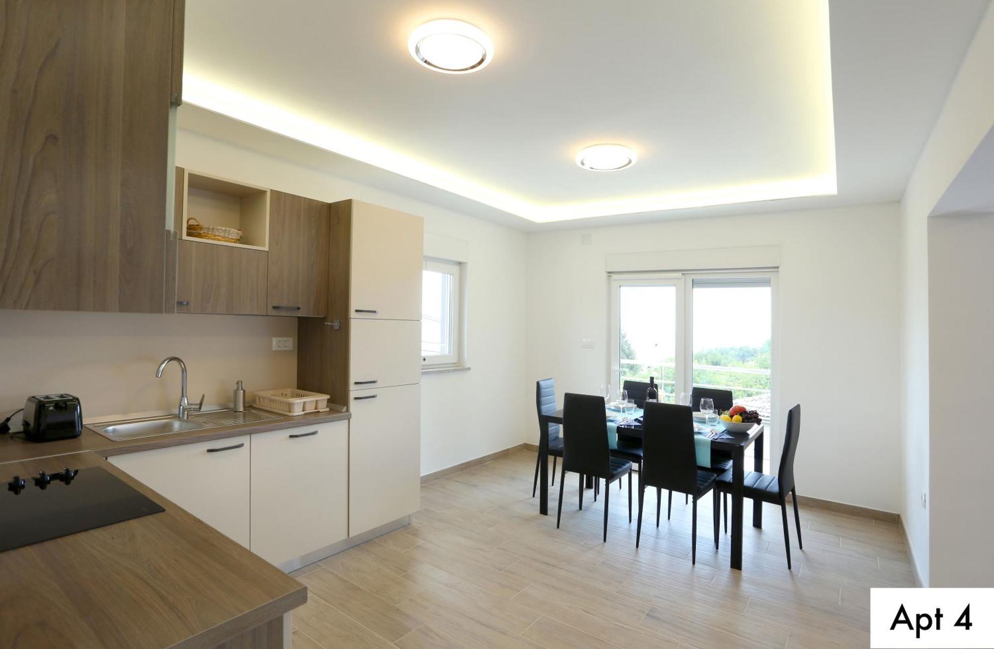 Villa Dragi With Pool, Sauna, & Whirlpool أوباتيا الغرفة الصورة